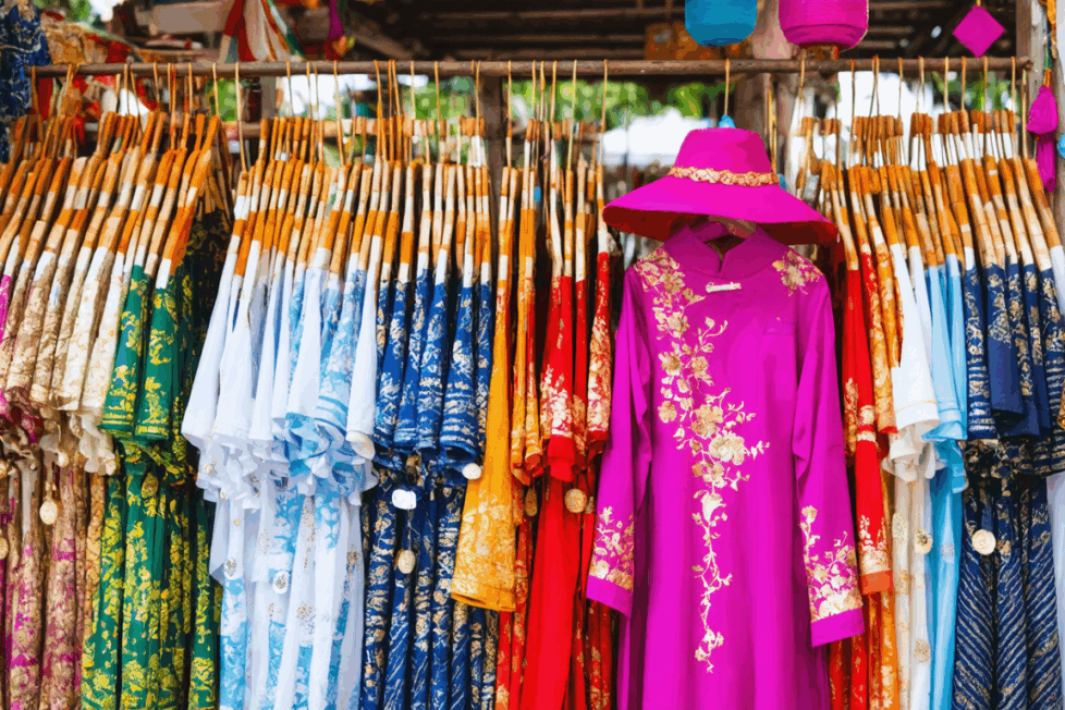 découvrez les couleurs à éviter lors de votre séjour en thaïlande pour respecter les traditions locales. suivez notre guide pratique pour voyager sereinement et en toute harmonie avec la culture thaïlandaise.
