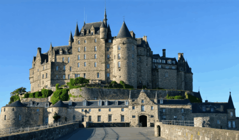 découvrez l’hôtel la mère poulard, une oasis de sérénité nichée au cœur du mont saint-michel. profitez d’un séjour inoubliable entre charme historique, confort moderne et cuisine traditionnelle.