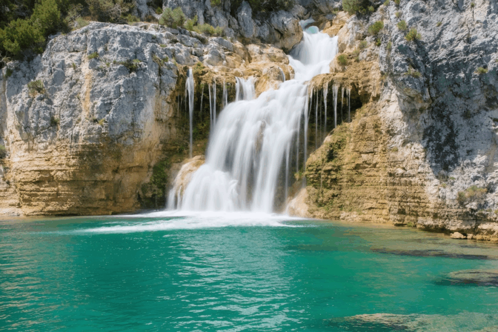 découvrez les merveilles aquatiques de purcaraccia en 2025 avec notre guide complet : itinéraires, conseils et activités pour une aventure inoubliable.