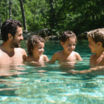 explorez les piscines naturelles de solenzara, un lieu idéal pour la détente et le plaisir en pleine nature. profitez d'une expérience unique entre eaux cristallines et paysages idylliques.