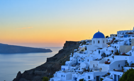 explorez cinq destinations enchanteresses parfaites pour un week-end romantique inoubliable, entre charme, paysages magnifiques et moments de tendresse.