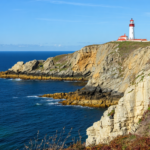 explorez les sites incontournables du morbihan, entre paysages naturels, patrimoine historique et culture bretonne authentique.