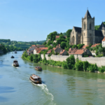découvrez comment explorer la dordogne en 4 jours avec notre guide complet des activités et sites incontournables pour un séjour riche en découvertes et aventures.