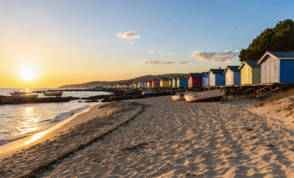 découvrez les trésors de l'aude lors d'une escapade côtière inoubliable entre plages, villages charmants et paysages méditerranéens.