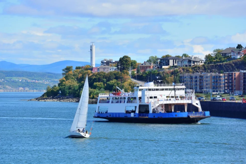 Les meilleures destinations accessibles en ferry depuis la France