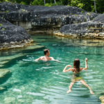 explorez les cascades de polischellu, un véritable coin de paradis naturel où la beauté sauvage et la sérénité vous attendent pour une expérience inoubliable en pleine nature.