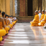 découvrez les codes vestimentaires à respecter lors de votre voyage en thaïlande pour profiter pleinement de votre séjour en respectant la culture locale et les traditions.